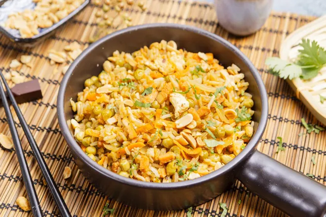 Riz cantonais aux lardons végétaux