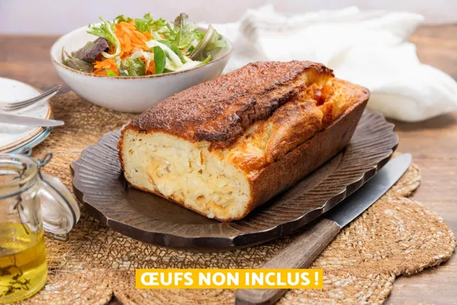 Cake à la scamorza fumée, oignon et purée d’ail