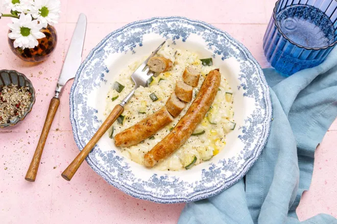 Saucisses de lapin et risotto à l'ail des ours