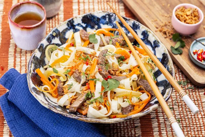 Nouilles sautées au bœuf, cumin et orange