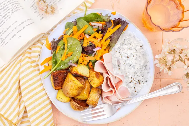 Bibeleskäs (fromage blanc alsacien), jambon et grenailles sautées