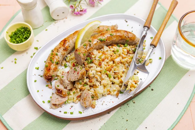 Saucisse du boucher comme au marché & épeautre crémeux