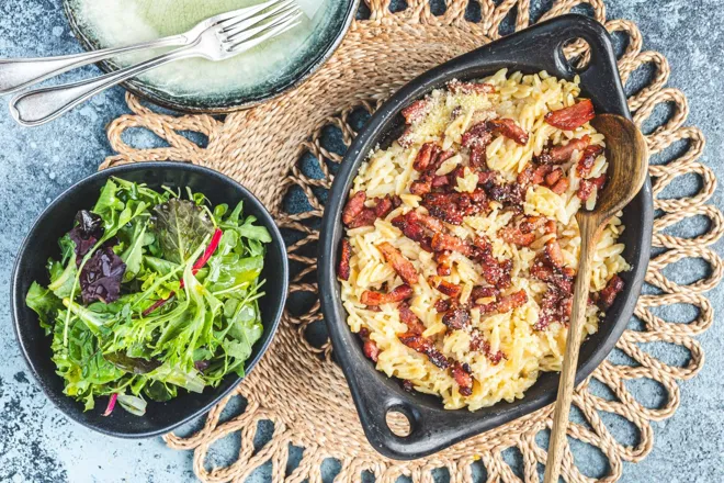 Gratin d'orzo aux deux fromages et lardons végétaux