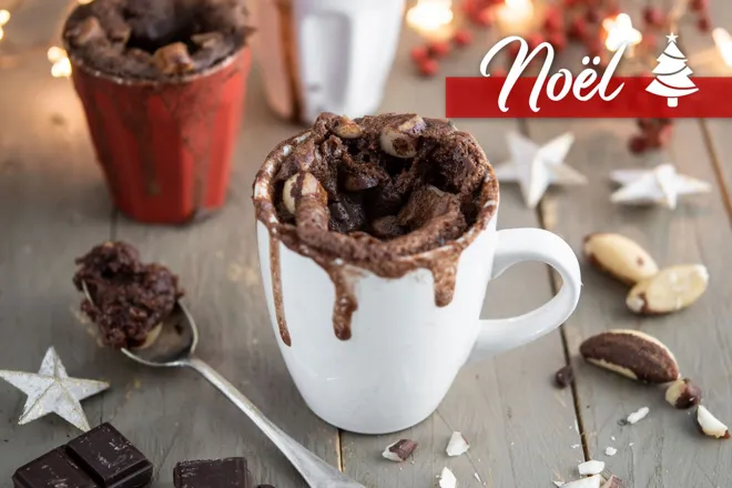 Mug cake au chocolat noir et noix du Brésil