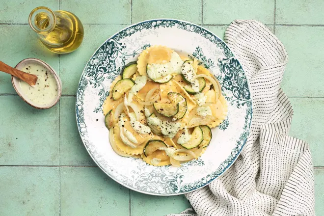 Girasoli alla pizzaoila, crème à la courgette, parmesan et truffe