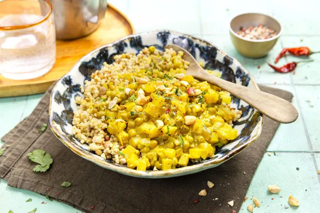 Curry de millet aux lentilles et petits pois