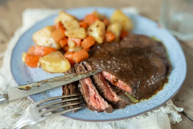 Steaks charolais marinés à l'américaine