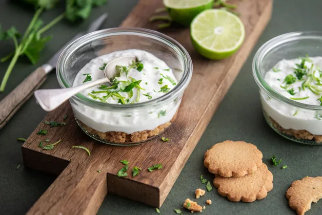 Verrine de faisselle façon cheesecake au citron vert