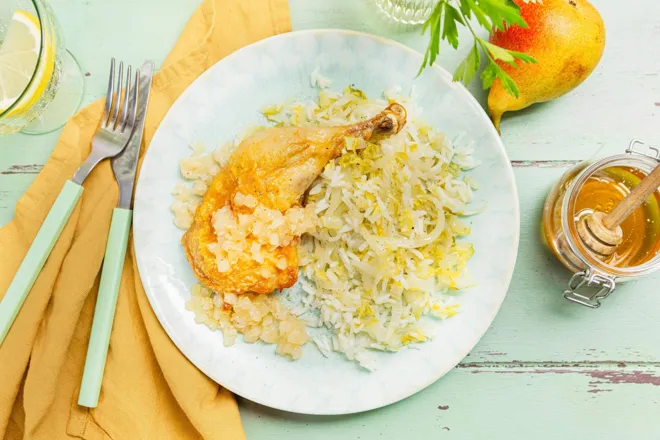Cuisse de poulet, chutney poire - gingembre & riz au chou chinois