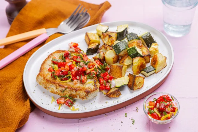 Côte de porc et pico de gallo à la fraise et coriandre