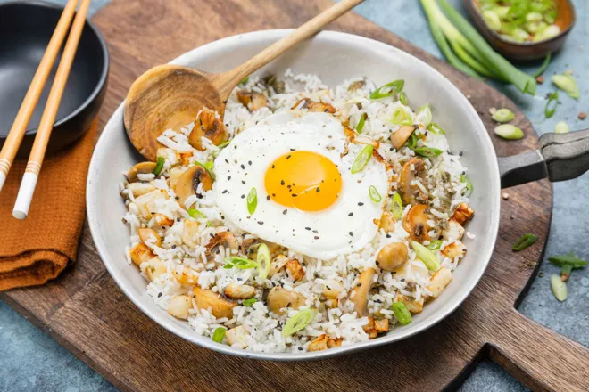 Riz sauté aux algues, champignons et navet