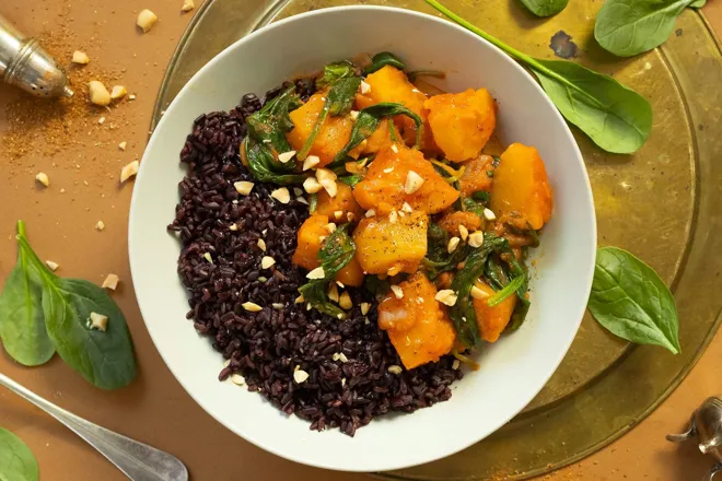 Aloo Palak (curry de pommes de terre aux épinards)