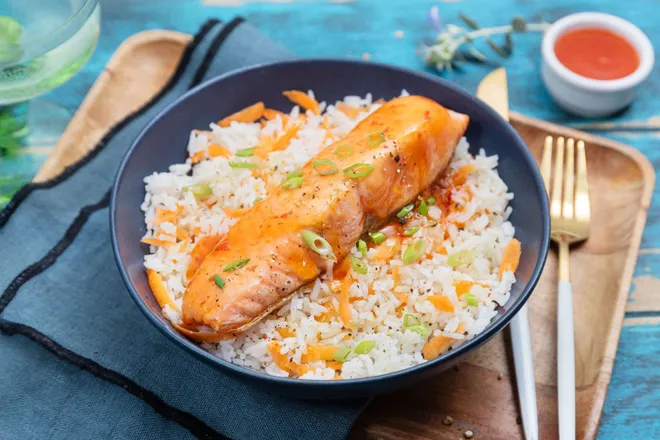 Pavé de saumon sauce aigre doux