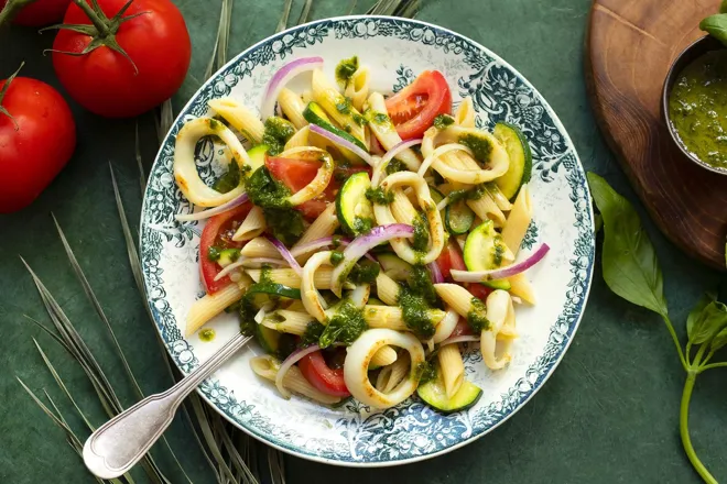 Salade italienne aux encornets et courgette