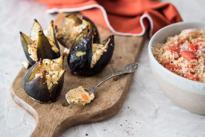 Figues rôties au chèvre frais au piment