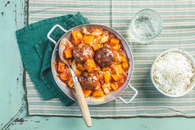 Domoda aux boulettes (ragoût de viande sénégalais)