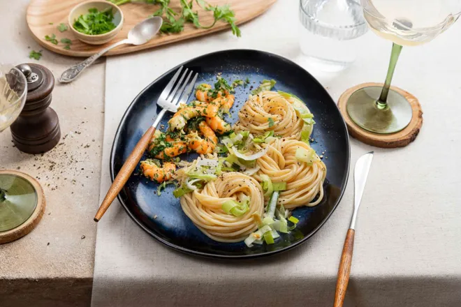 Crevettes à l'ail et persil flambées au pastis