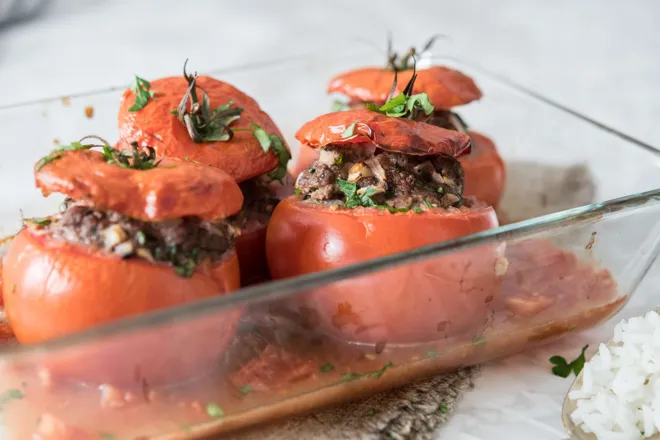 Tomates farcies au boeuf et aux épices Luberon