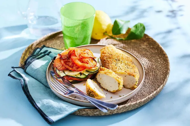 Filets de poulet panés aux graines de fenouil et tian de légumes