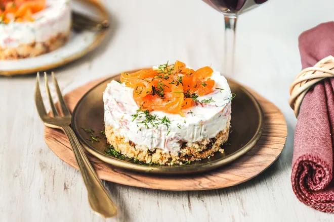Cheesecake au saumon fumé, citron et aneth