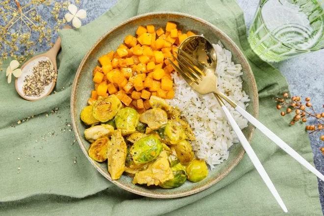 Curry de poulet aux choux de Bruxelles & butternut