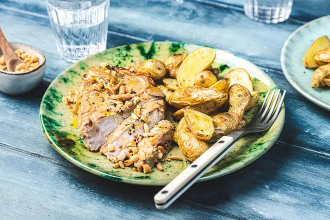 Côte de porc sauce cacahuètes à la fleur d'oranger