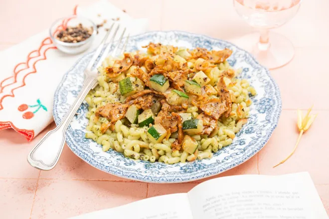 Coquillotto à la courgette et au kébab végétal