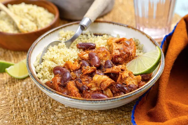Chili aux émincés végétaux tex-mex et quinoa