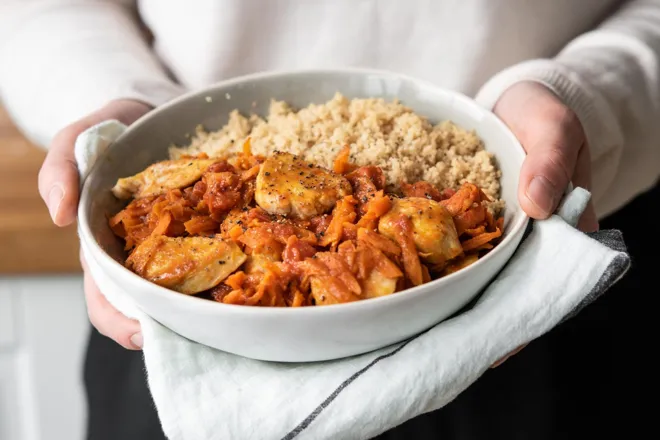 Mijoté de poulet au curcuma et gingembre