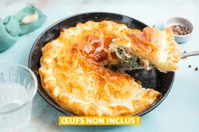 Tourte feuilletée aux champignons de Paris, persil et emmental