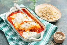 Aiguillettes de poulet sauce tomate et ricotta aux herbes