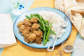 Poisson blanc (selon arrivage) frit aux 5 épices, haricots verts au sésame et riz