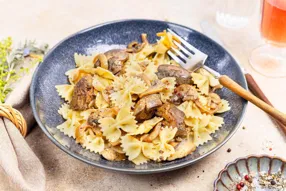 Farfallines au foie de lapin et champignons à la moutarde