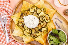 Tarte feuilletée étoile courgette et burrata