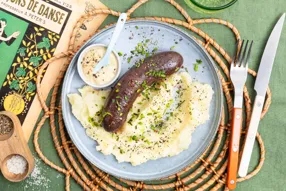 Boudin noir, purée, sauce crémeuse à la pomme et cognac