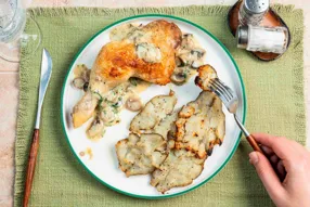 Cuisse de poulet sauce poulette et smashed topinambour