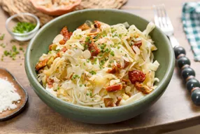 Tagliatelles aux tomates séchées, poireau et parmesan