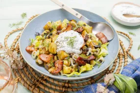 Bowl d'aubergine, ricotta fouettée à l’aneth et poitrine fumée croustillante