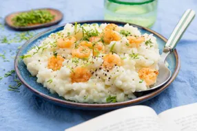 Riz aux crevettes et crème de chou-fleur