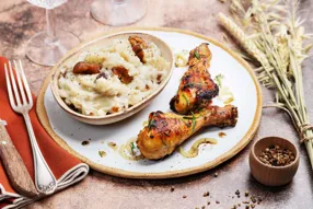 Pilons de poulet grillés en persillade et écrasé de pommes de terre aux châtaignes