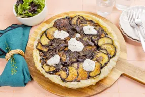 Tarte tatin d'aubergine et crème au bleu