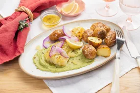 Haddock à la crème d'avocat et radis bleu, sauce vierge ciboulette - citron