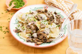 Mezzalunas aux cèpes, champignons et salsa di noci