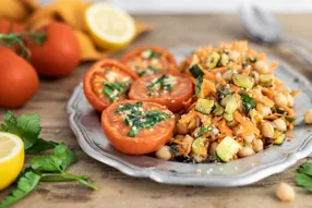 Tomates rôties au four et salade de pois chiches à la libanaise