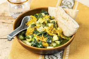 Saag Aloo (curry pimenté de pommes de terre et épinards à l'indienne)