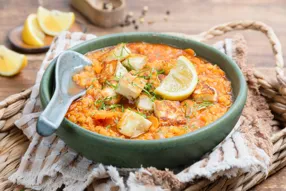 Soupe de lentilles corail, carotte, persil et halloumi grillé