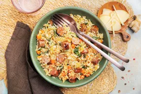 Riz sauté aux merguez de boeuf, pak choy et huile de sésame