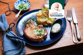 Côte de porc, sauce au raifort et gratin de pommes de terre