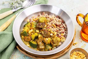 Curry relevé de canard, courgette et cacahuètes