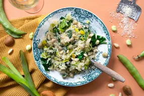 Risotto vert, fèves, épinards et poireau